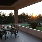 فيلة - Family Comfort With Large Garden, Jacuzzi
