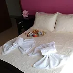 - Family Comfort With Large Garden, Jacuzzi فيلة
