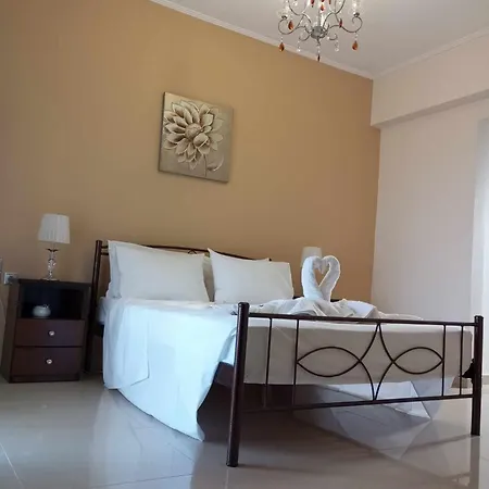 Willa - Family Comfort With Large Garden, Jacuzzi