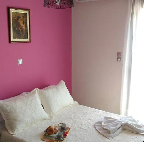 - Family Comfort With Large Garden, Jacuzzi * بلدة كوس